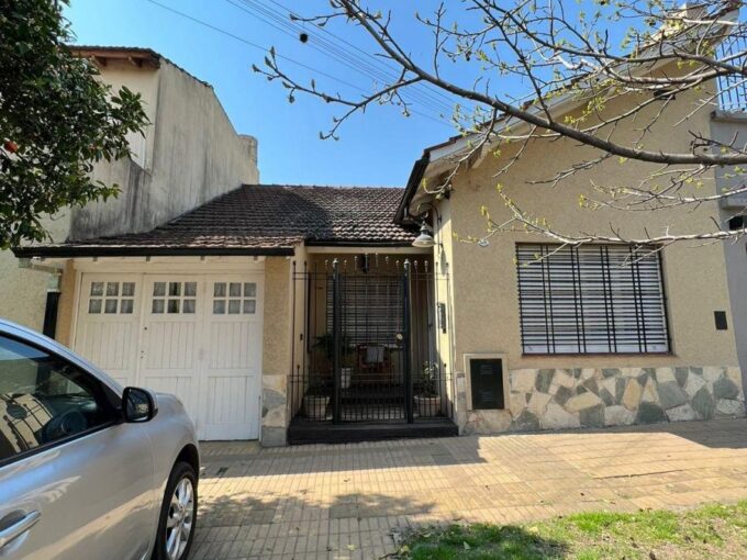 CASA EXCELENTE UBICACION, APTA CREDITO HIPOTECARIO