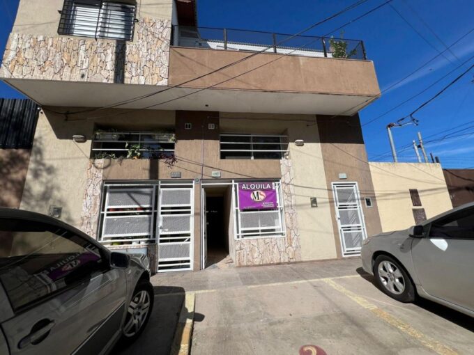 A L Q U I L A  D O  ! ! ! DEPARTAMENTO INTERNO SIN EXPENSAS CON PEQUEÑO PATIO