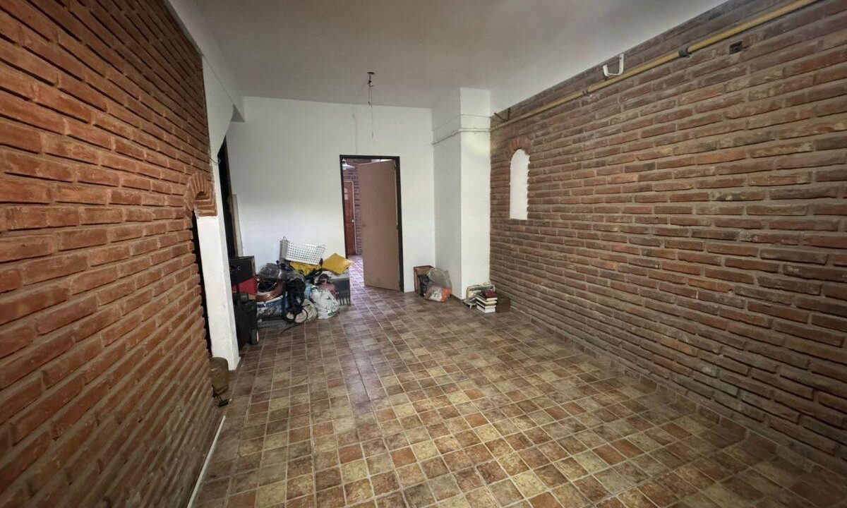 2049994674